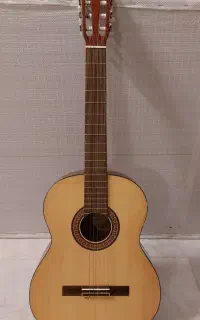گیتار کلاسیک الویرا ساخت اندونزی اصل و اورجینال نو