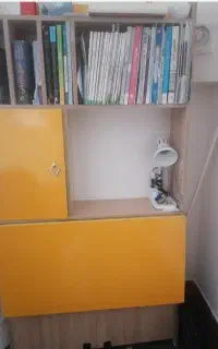میزتحریر کتابخانه دار