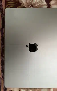 مک بوک پروm1