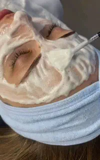 شفاف‌سازی پوست