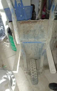 مقداری وسایل فرغون و کولر