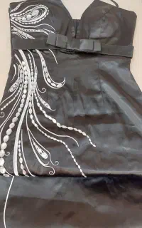 لباس مجلسی نو سایزکوچک ۲۰۰ تومان