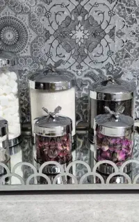 پا سماوری همراه با سینی آینه ای