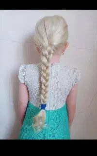 عروسک مو طلا
