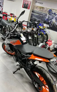 فروش فوری موتور دوک خشک ۲۰۰ نیوفیس ۱۴۰۴