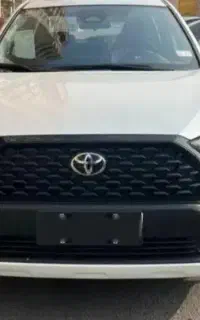تویوتا کمری کراس هیبریدی ۲۰۲۵