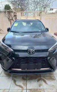 تویوتا وایلدلندر ۲۰۲۵ مشکی متالیک/خشک