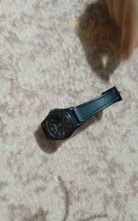 ساعت بدون عیب وضد اب