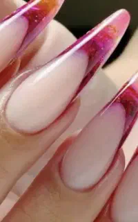 آموزش کاشت ناخن و خدمات ناخن