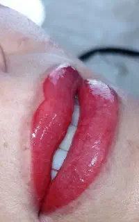 مدل برا شیدینگ لب .سایه ابرو..و میکرو ابرو میخوام