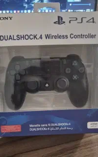 دسته PS4 اورجینال - در حد نو (بدون کوچک‌ترین نقص)