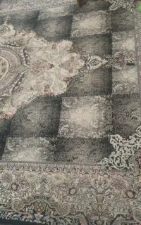 سلام قالی ۷۰۰ شانه فروشی هست