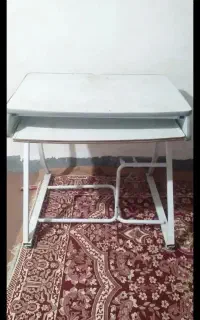 میز تمیز سالم