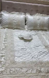 رو تختی دونفره . ساتن.