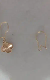 نگین گوشواره