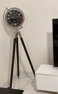 ساعت ایستاده