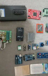 قطعات و ماژول الکترونیکی، پروگرامر و بردهای آموزشی