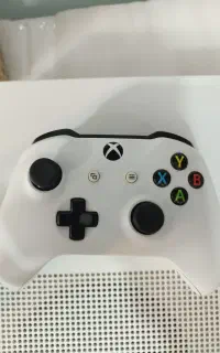 Xbox One S 1TB تمیز و کم‌کارکرد + فول گیم