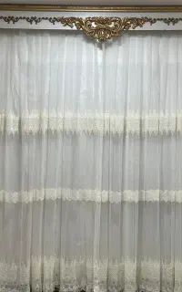 پرده همراه کتیبه