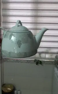 قوری و کاسه