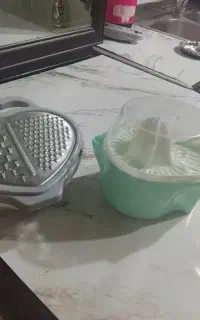آب میوه گیری دستی ورنده نونو هرکدام ۱۵۰