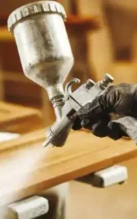 استخدام در حوزه رنگ کاری چوب