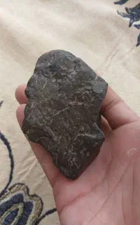 سنگ شهاب .اهنربا جذب میشه بهش