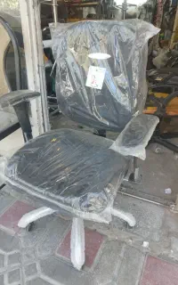 صندلی گردان اداری