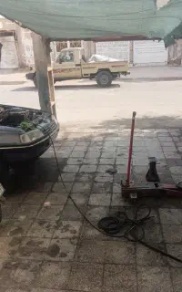 تعمیر کار مکانیک خودرو هستم