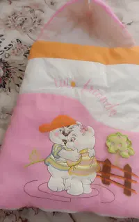 آغوشی نوزاد