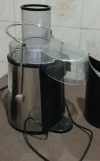 آب میوه گیر، و قهوه ساز