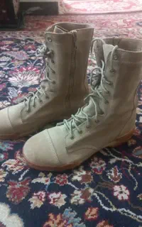 کفش کوهنوردی سایز۴۵ مارک مگنوت(ضدآب) نوآکبند