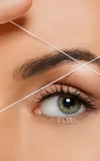همکار خانم در سالن زیبایی