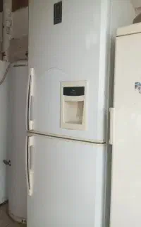 یخچال فریزر در حد نو عالی