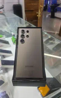 s۲۴ ultra 256 در حد نو با گارانتی مشکی