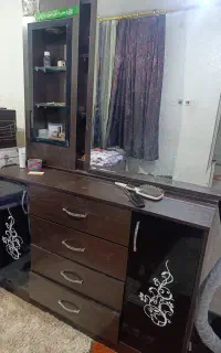 میز اینه