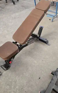 تولید میز متحرک و تخت باشگاهی