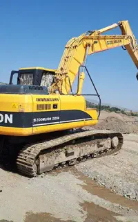 اپراتور بیل مکانیکی