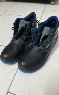 کفش کار مردانه