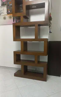 استند چوبی