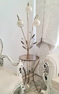 اباژور کنار سالنی