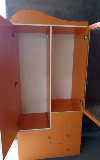 کمد بچگانه سالم و تمیز