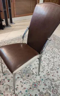 صندلی فلزی