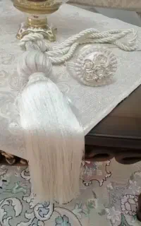 شرابه و گل میخ