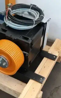 فروش،نصب،سرویس و نگهداری و بازسازی انواع آسانسور