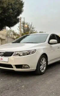 سراتو اتوماتیک 2000 آپشنال در حد صفر