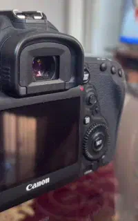Canon EOS 5D Mark IV  دوربین عکاسی