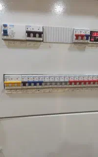 تعمیرات برق ساختمان،برقکار،برقکاری،تعمیر دوربین