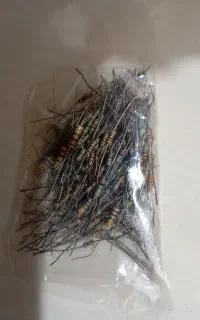 مقاومت یک چهارم وات