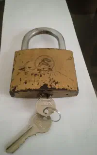 قفل آویز برنزی اصل بزرگ